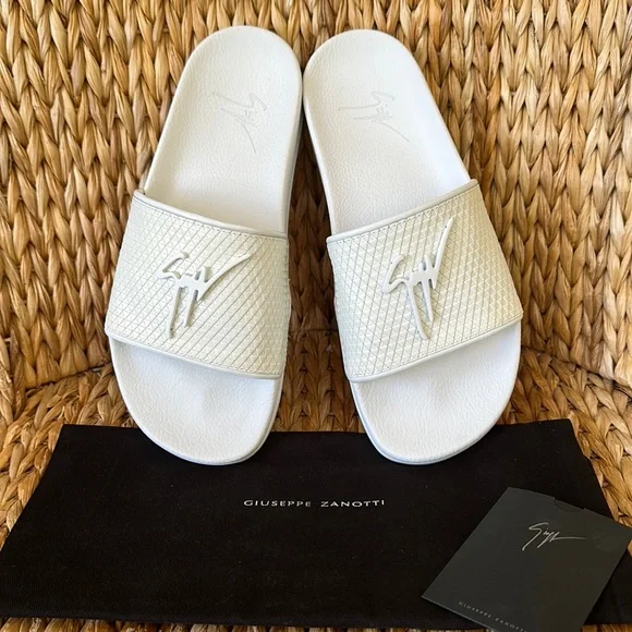 New Giuseppe Zanotti White Pool Slides 41